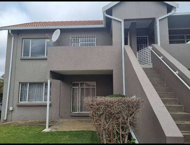 2 BEDROOM TOWNHOUSE FOR SALE IN BRACKENDOWNS